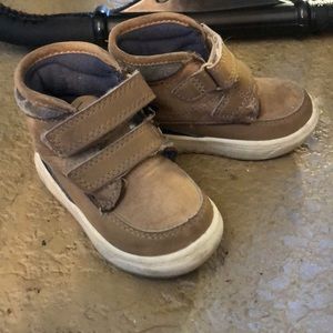 OSHKOSH Toddler shoes
